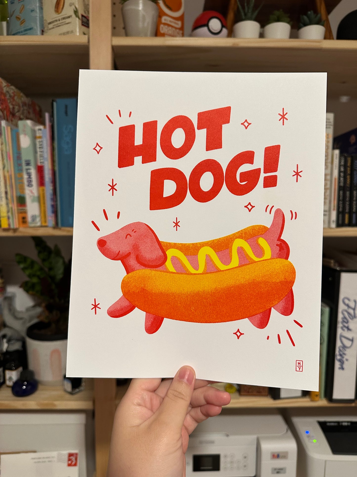 Hot Dog Mid-Size