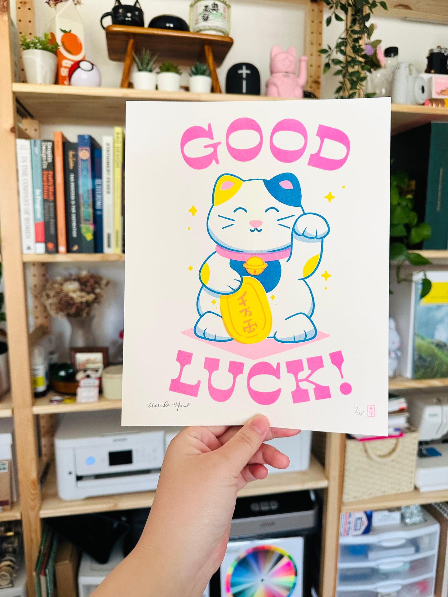 Good Lucky Cat Mid-Size